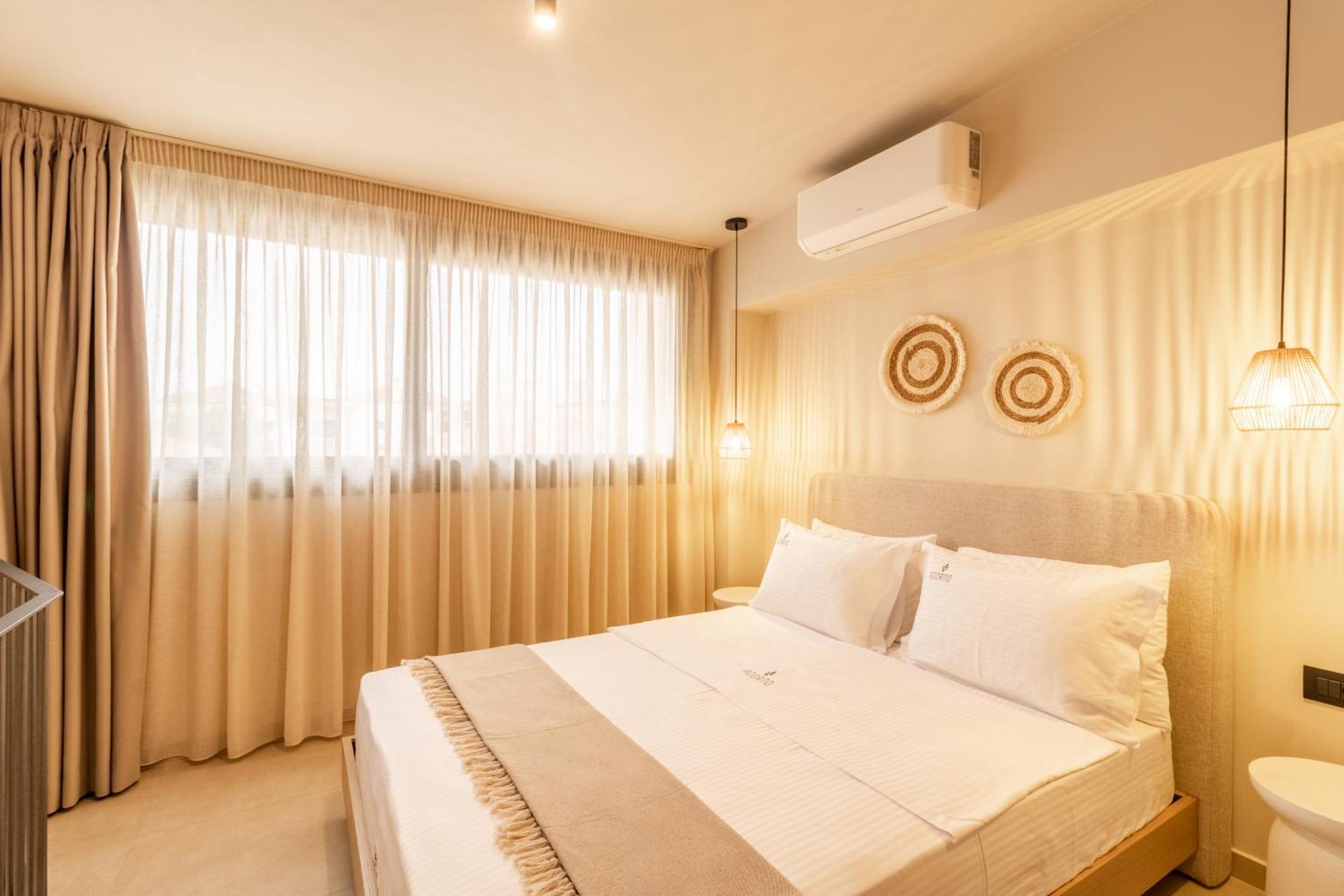 Adorno Private Suites Only Adults & Kids 12 Plus Vrasná 外观 照片