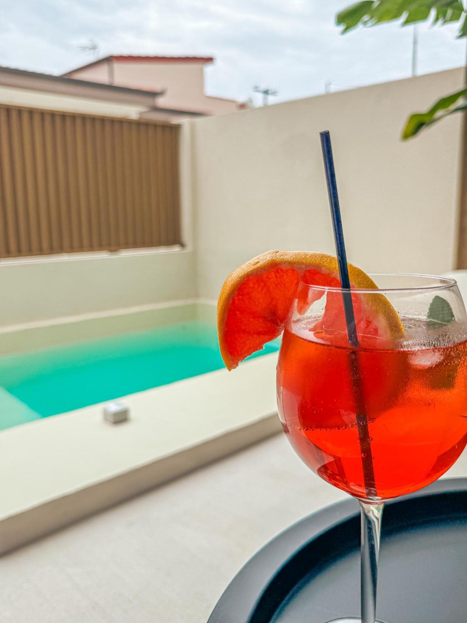 Adorno Private Suites Only Adults & Kids 12 Plus Vrasná 外观 照片
